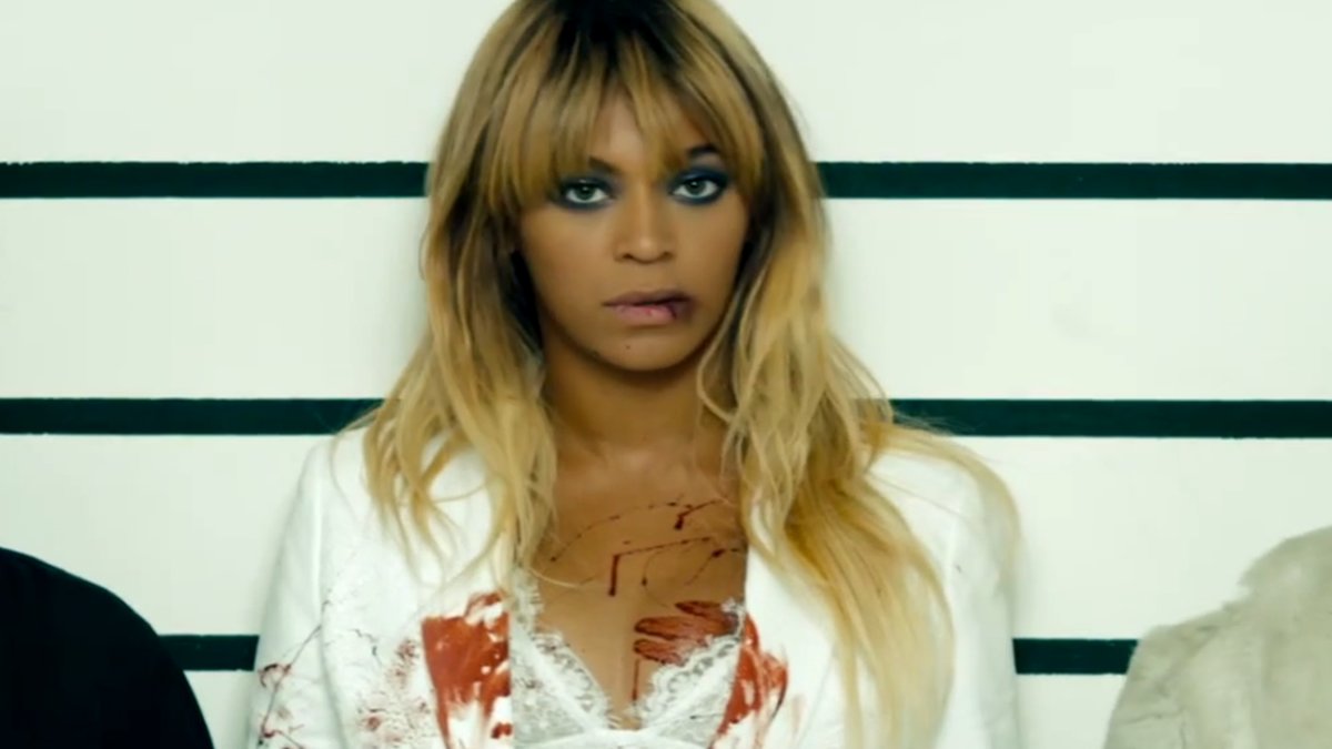 Beyoncé blir blodig. 